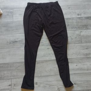 No Boundaries butter soft leggins